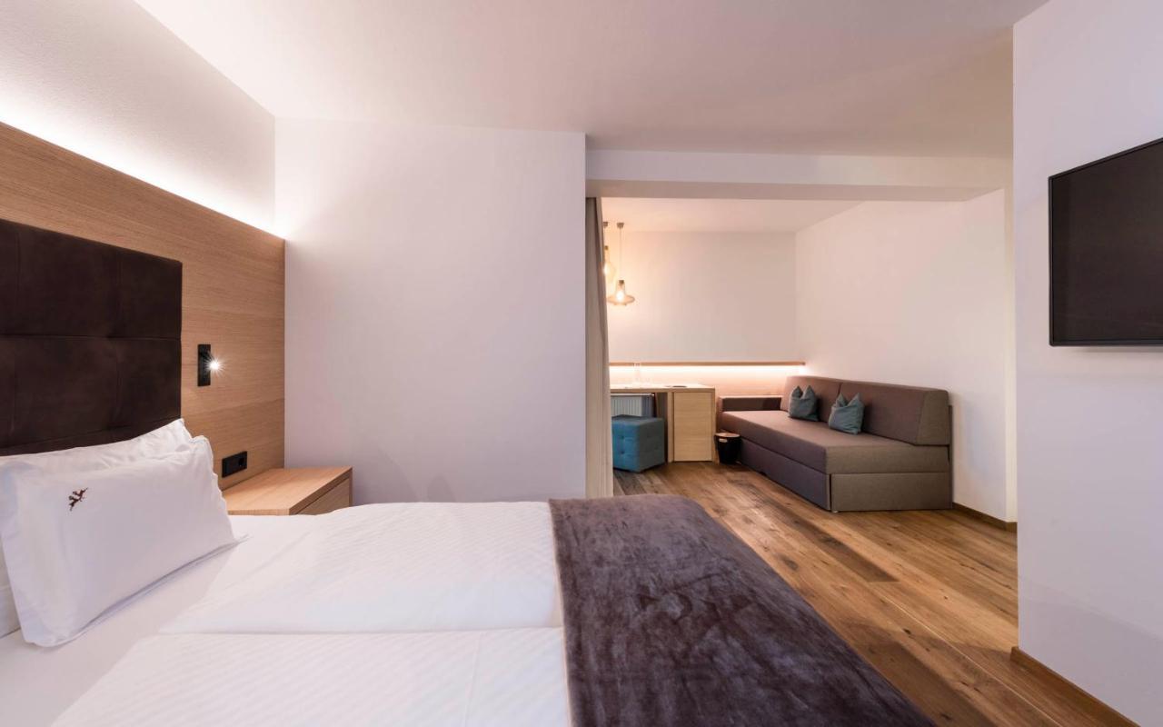 Villa Tony - Small Romantic Hotel Corvara In Badia Exterior foto