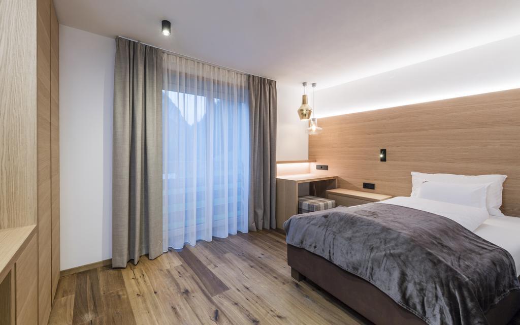 Villa Tony - Small Romantic Hotel Corvara In Badia Exterior foto